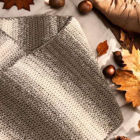 Vintage brown/ashbrown/creamy white poncho/shrug 75%acrylic/25%wool Soft & Warm - Picture 17 of 17